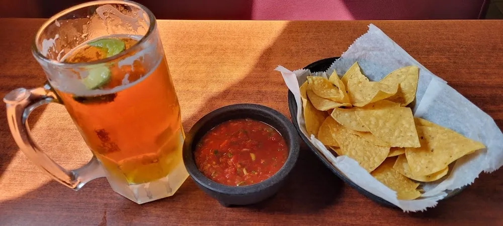 Large Modelo Chips and Salsa